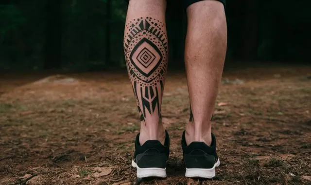 Exploring-Leg-Tattoos-Design-and-Drawing-Popular-Designs -Personal-Significance-&-maintain-Leg-Tattoo-Color