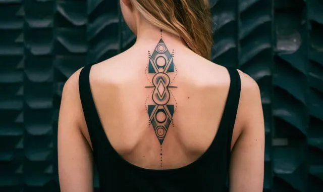 Unique-Spine-Tattoo-Designs-Get-Your-Perfect-Match-in-2024