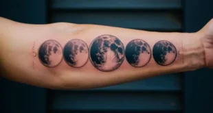 Moon-Tattoo-Designs-Explore-Stunning-Ideas-in-2024