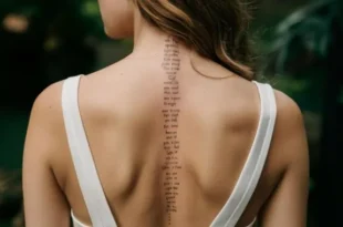 Unique-Spine-Tattoo-Designs-Get-Your-Perfect-Match-in-2024